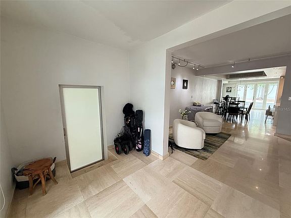 4th image of D32 Calle Roma