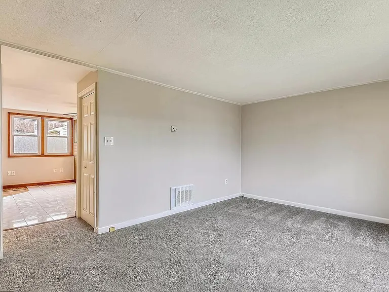 8025 Lansdale Rd — Photo 10