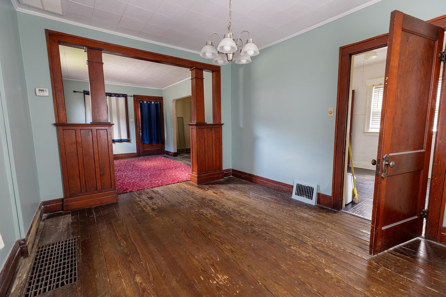 360 Burke St, photo 7