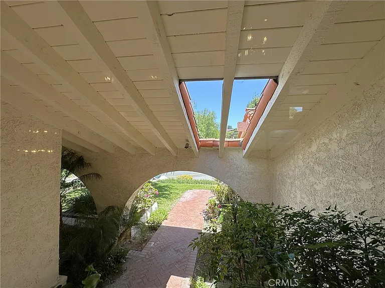 26543 Academy Dr — Photo 6