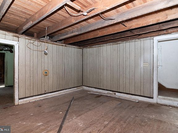 5th image of 131 W Mispillion St