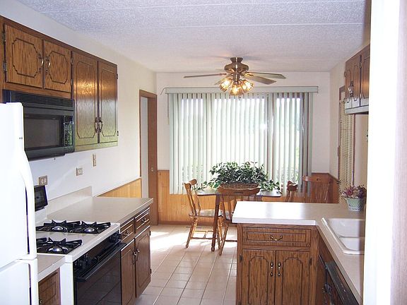 5th image of 9801 Mill Dr W