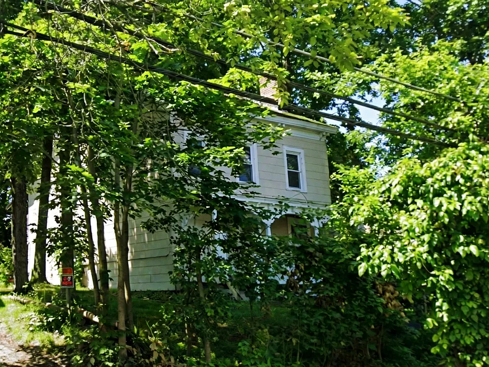20 High St #3
