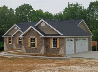 160 Heathfield Ln, Warrenton, MO 63383