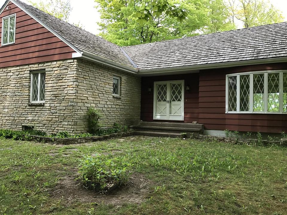 1st image of 3124 Lakeshore Dr