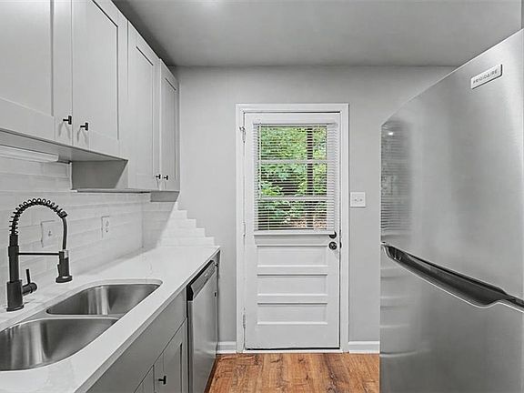 5th image of 2430 Coosawattee Dr