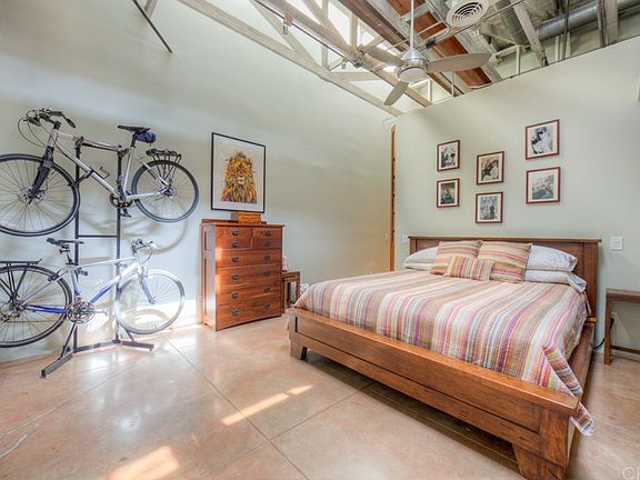 4th image of 100 W 5th St Unit 4C