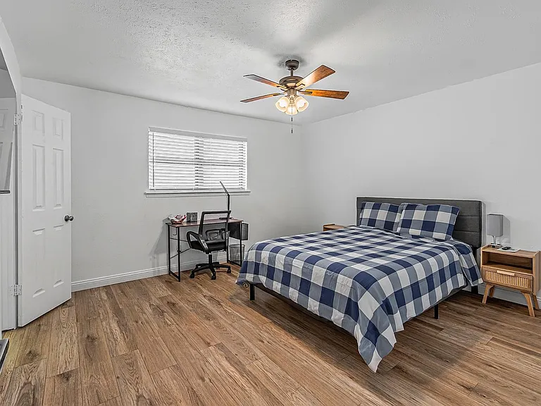 Augusta Dr — Photo 1