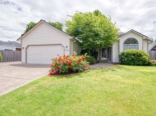 1805 Ridgley Blvd, Eugene, OR 97401