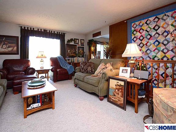 5th image of 823 Redwood Ln
