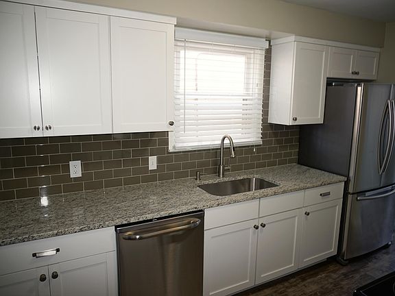 3rd image of 756 S Harris Ave