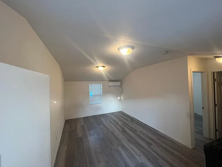 7526 Melrose Ave #C — Photo 4