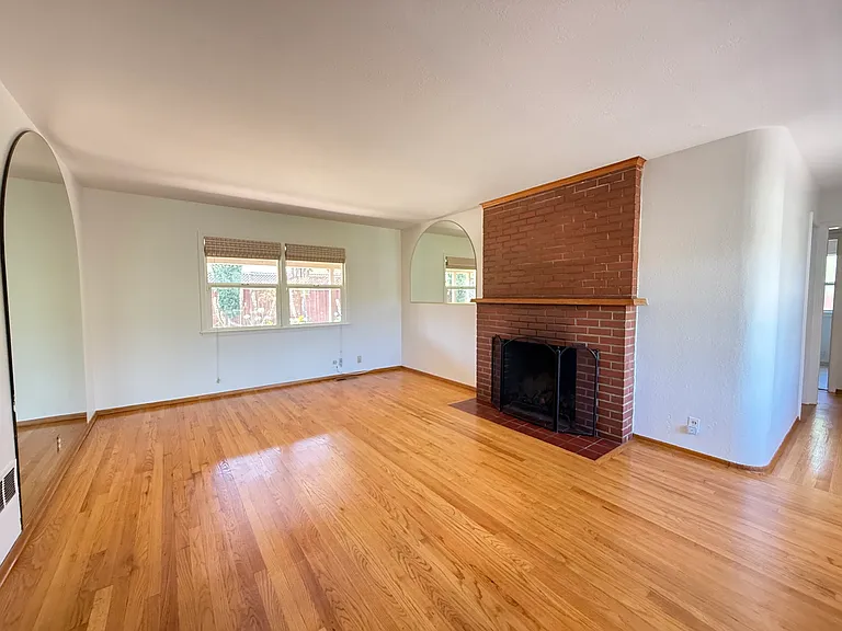 3940 W Rincon Ave — Photo 4