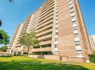 120 Dundalk Dr #210, Toronto, ON M1P 4V9