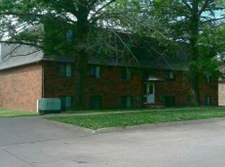 1527 Aber Ave #12, Iowa City, IA 52246