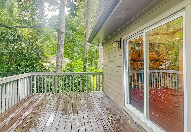 4623 Huntridge Dr NE — Photo 24