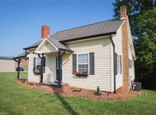 5366 Mountain View Rd, Hays, NC 28635