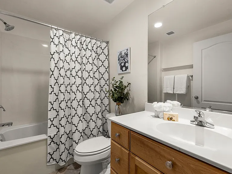 1401 N 4th St #138 — Photo 15