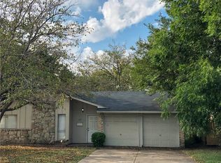 437 W Springdale Ln, Grand Prairie, TX 75052