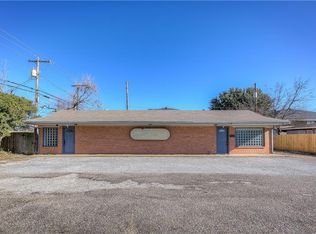 104 Town North Dr, Terrell, TX 75160