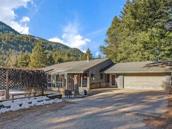 224 Park Ln, Sandpoint, ID 83864