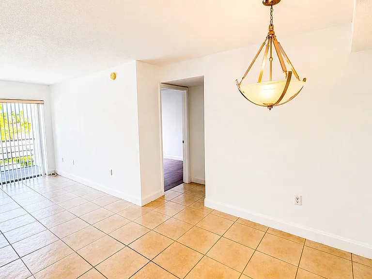4255 N University Dr #308 — Photo 10