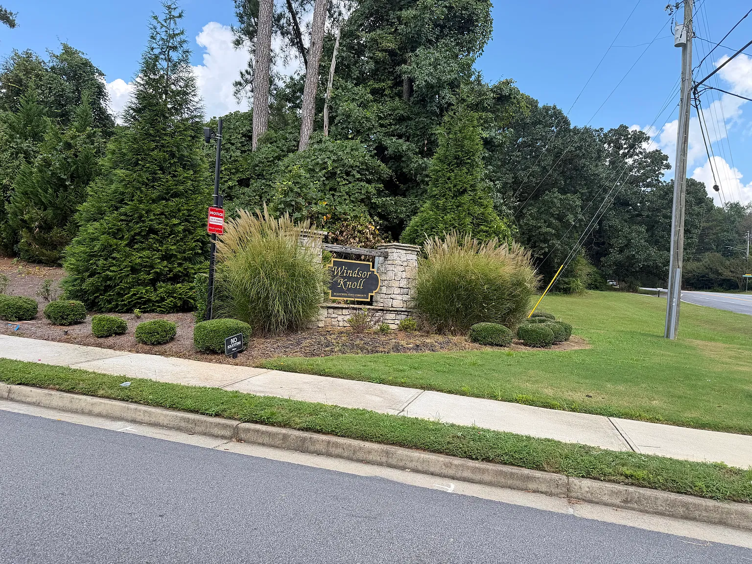5 bed, 3418 sqft, $3,800 — Photo 1