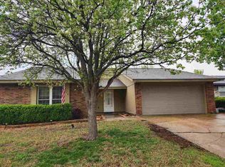6916 SW Bainbridge Ave, Lawton, OK 73505