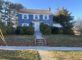 530 Bellevue Rd, New Haven, CT 06511