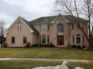 25W679 Thistledown Ct, Carol Stream, IL 60188