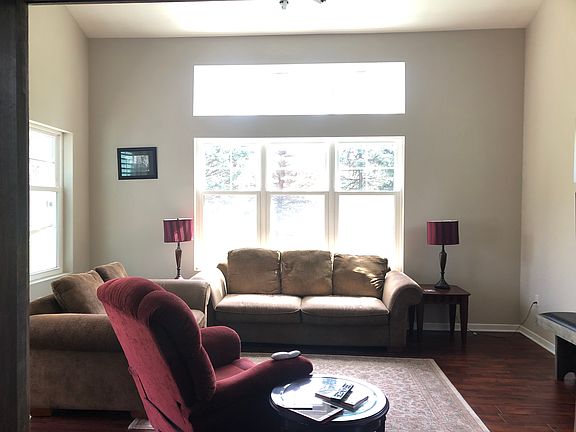 Vaulted ceiling 
