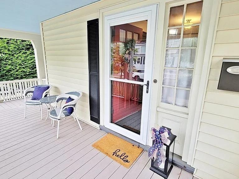 9 Avalon Rd #1 — Photo 2