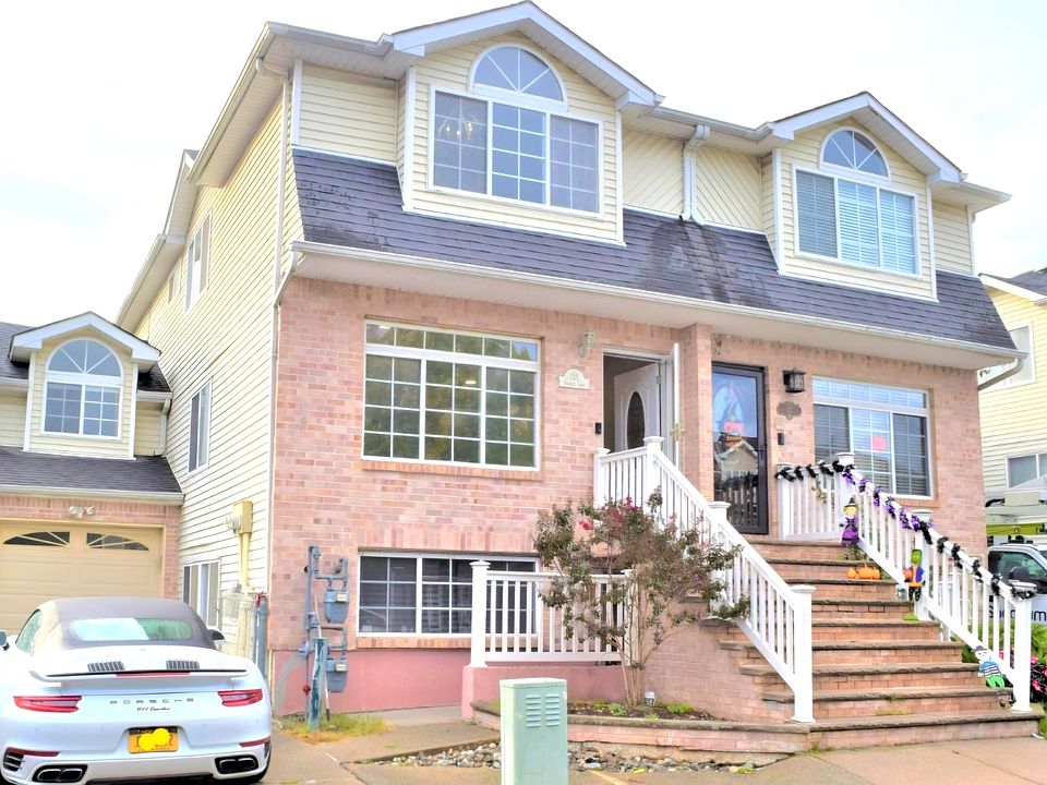 1st image of 125 Darnell Ln Floor 1