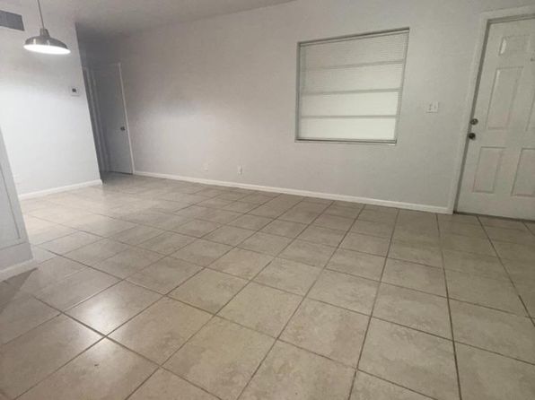 2017 NE 18th St APT 1