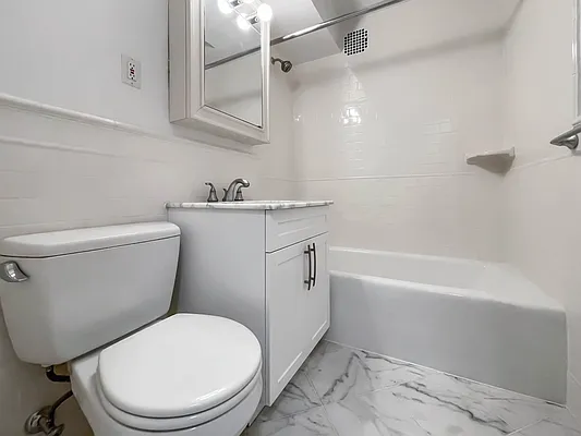 Rented by Brown Harris Stevens | media 15