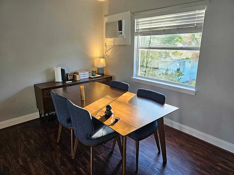 115 145th Ave E #7 — Photo 1