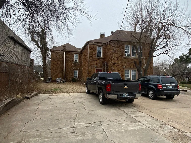 127 NW 31st St #6 — Photo 3