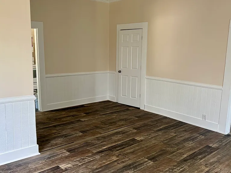 108 Market St — Photo 5