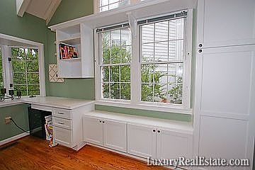 4th image of 9003 Clifford Ave
