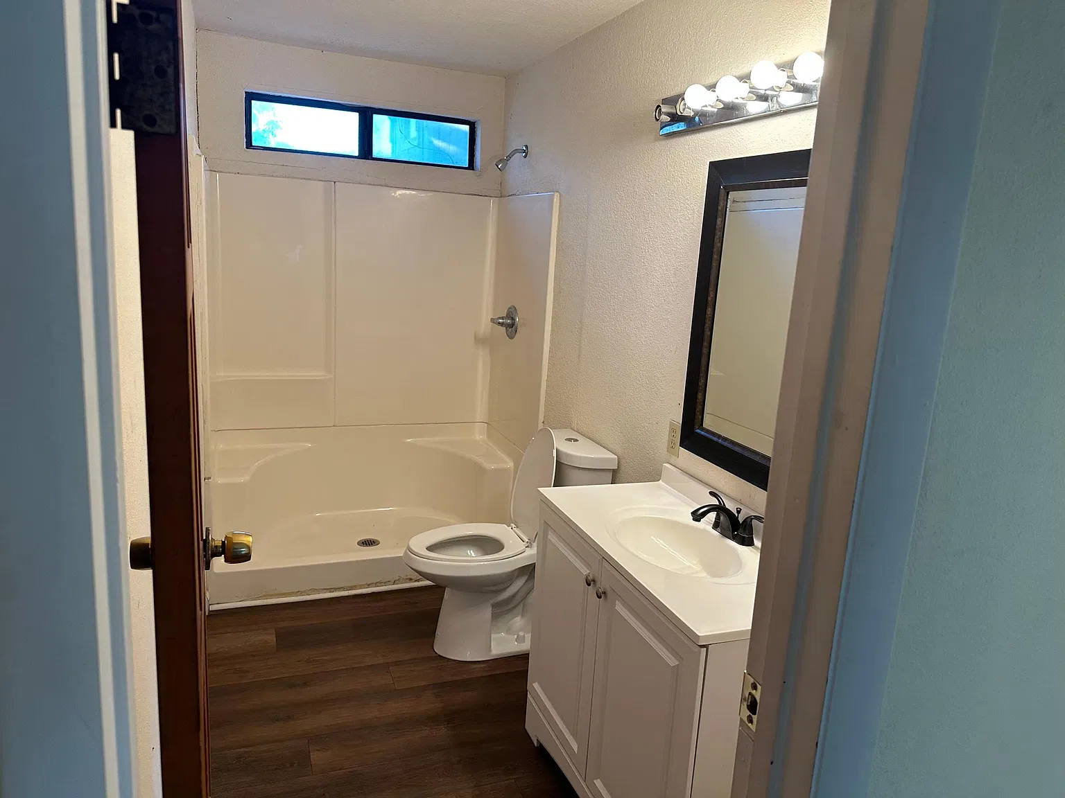 3 bed, 1411 sqft, $2,000 — Photo 1