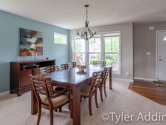 5th image of 810 Moorings Dr