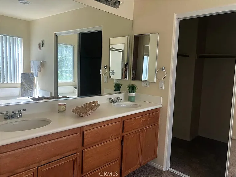 33365 Alagon St — Photo 7