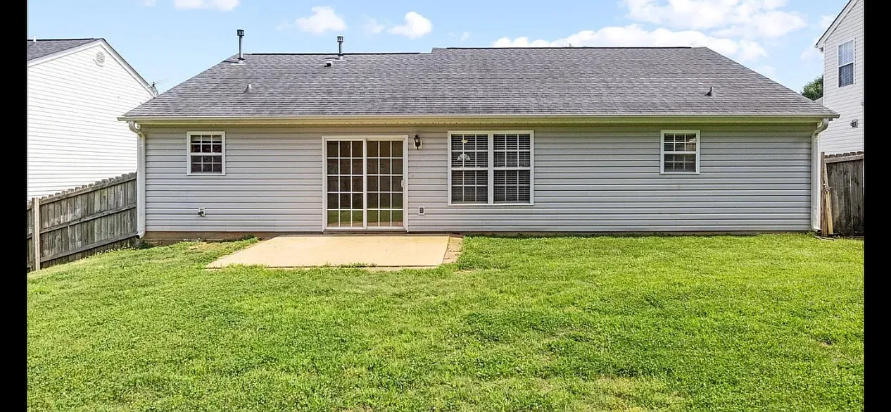 507 Hamilton Chase Dr — Photo 2