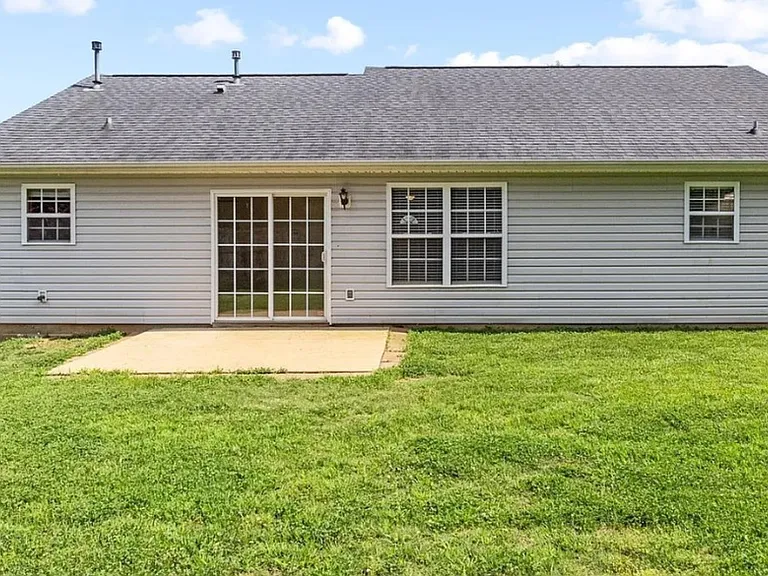 507 Hamilton Chase Dr — Photo 2