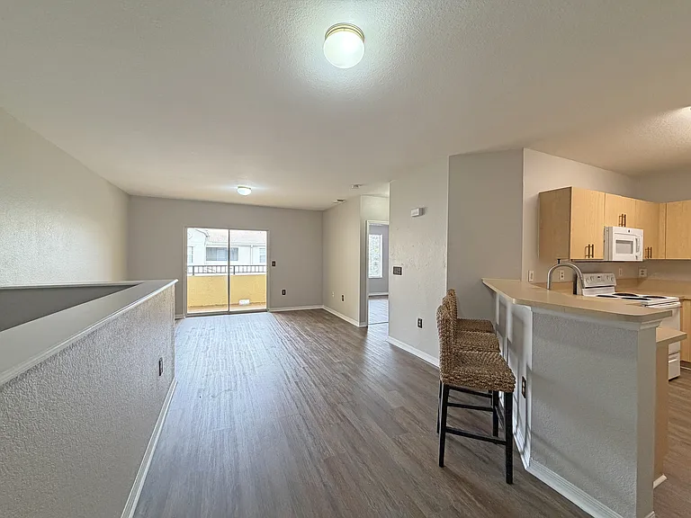 124 SW Peacock Blvd #206 — Photo 5