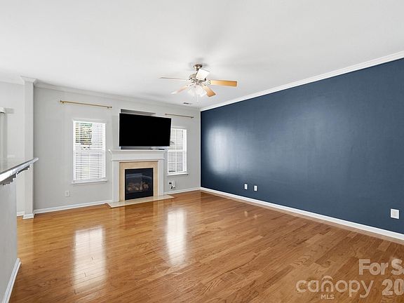 4th image of 13838 Singleleaf Ln