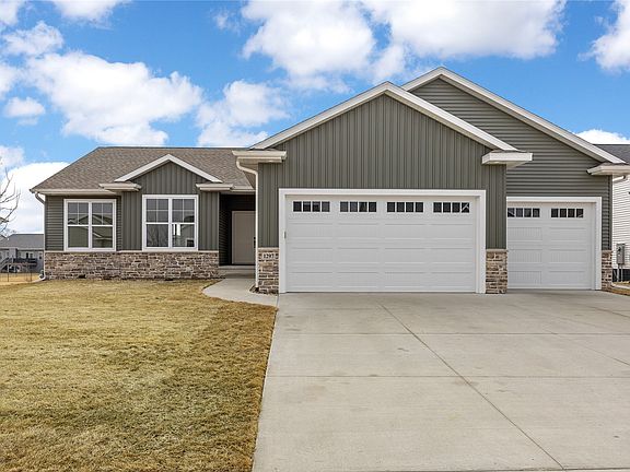 2nd image of 1297 Hickory Ridge Dr