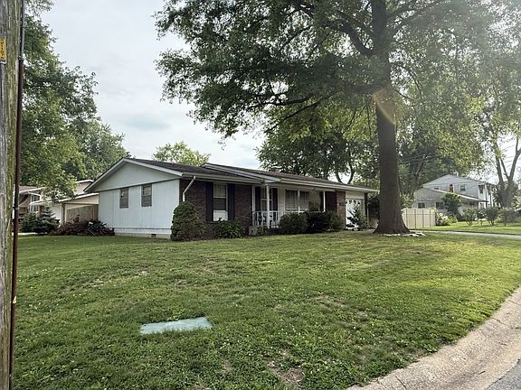 2nd image of 405 Westminster Ave