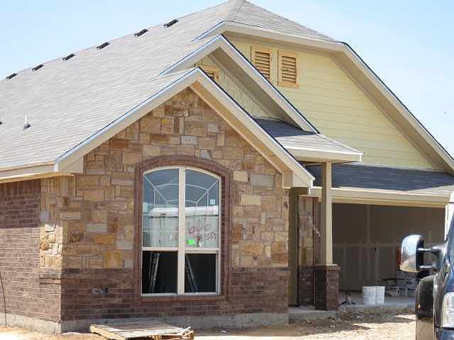1st image of 606 Dusty Ln