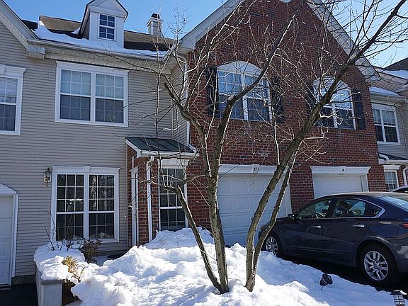 2nd image of 15 Prescott Ct